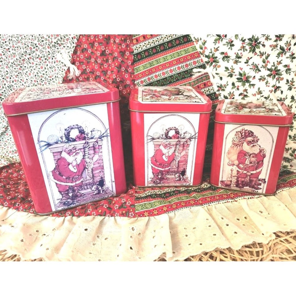 SET/3 Santa Tins, Square Graduating Tins, Santa in Toy Workshop, Santa Gifts
